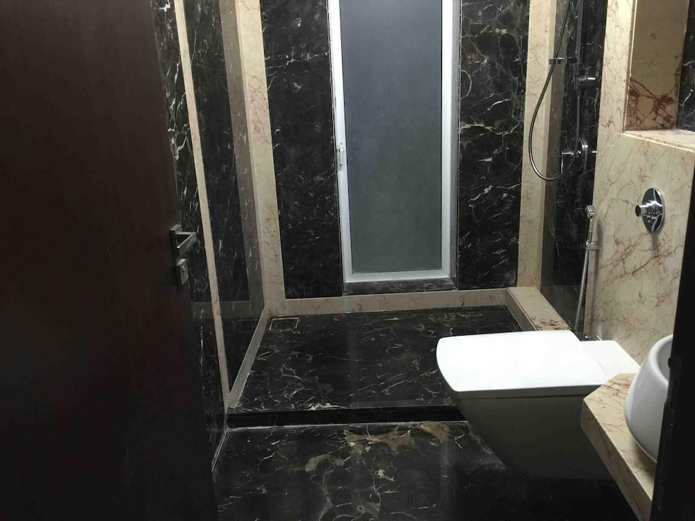 Sapphire Asta Powai