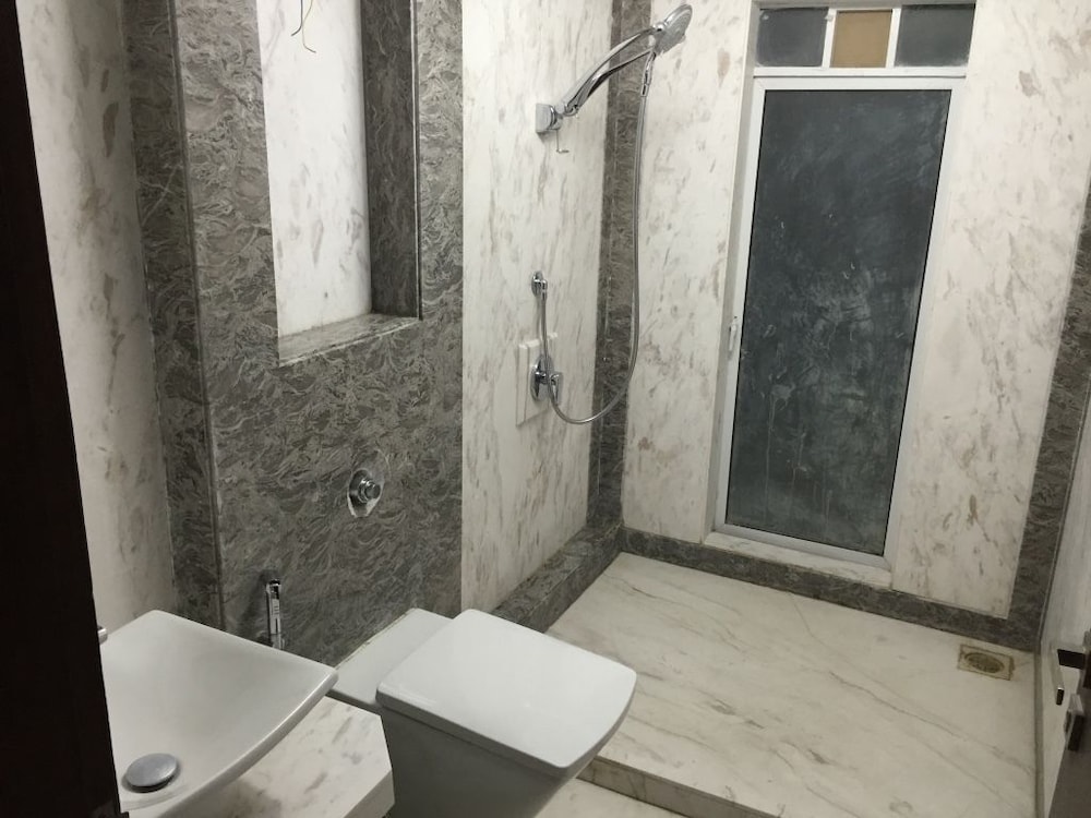 Sapphire Asta Powai