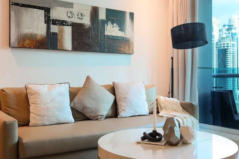 Higuests Vacation Homes - Orra