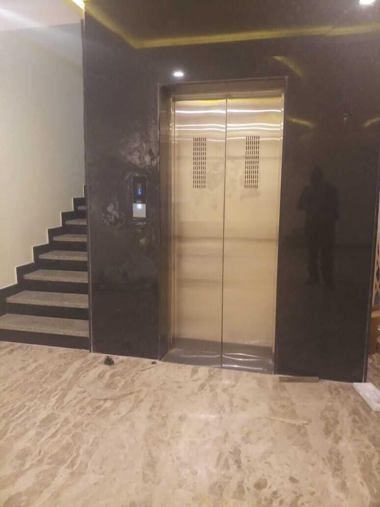 Hotel Sarovar Grand
