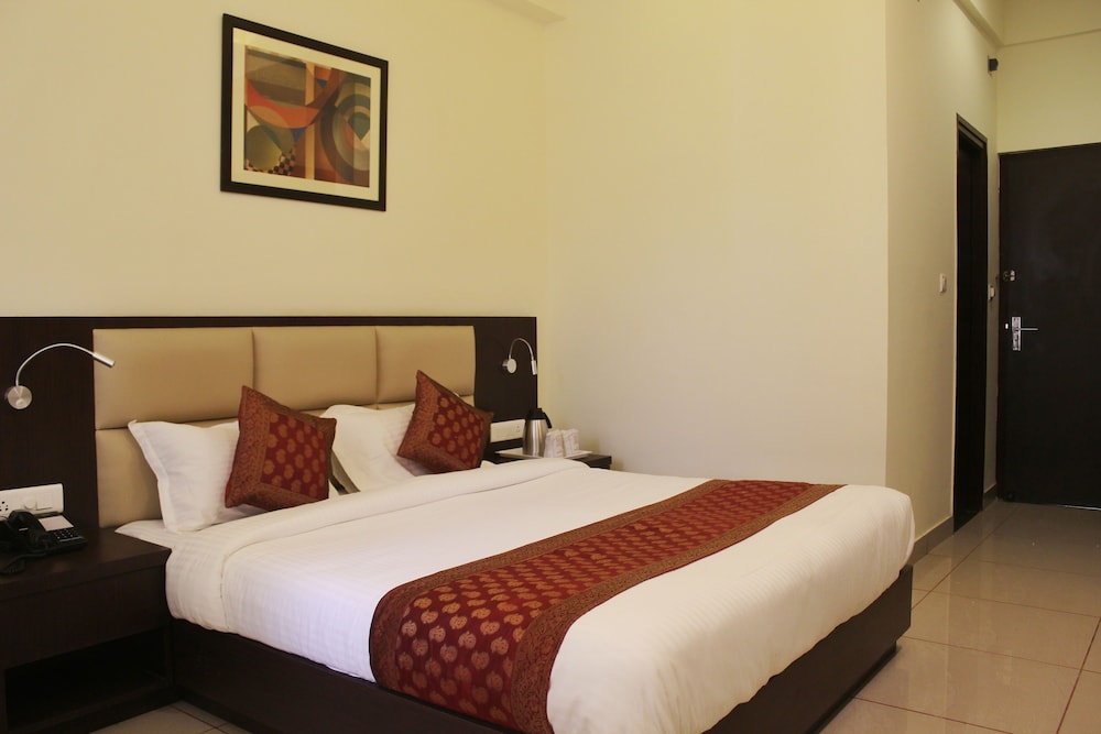 Hotel Sarovar Grand
