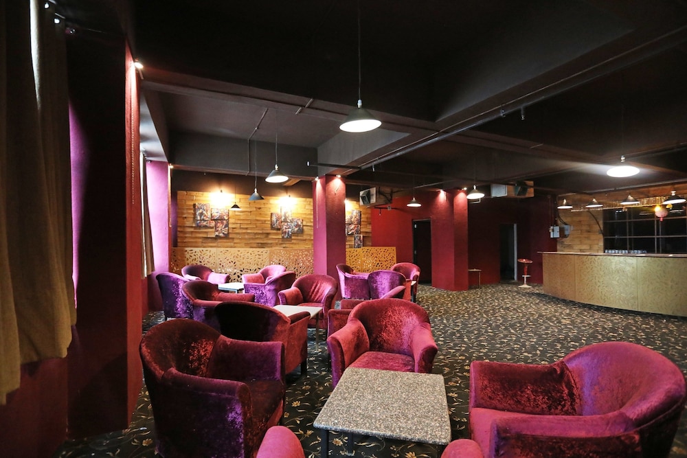 OYO 10325 Hotel Grand Harshal
