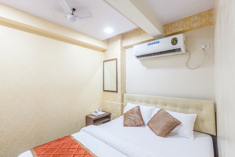 Hotel KC Palace