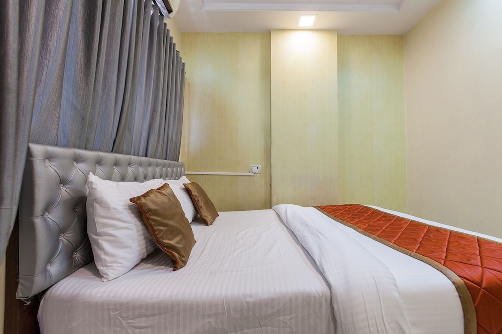 Hotel KC Palace
