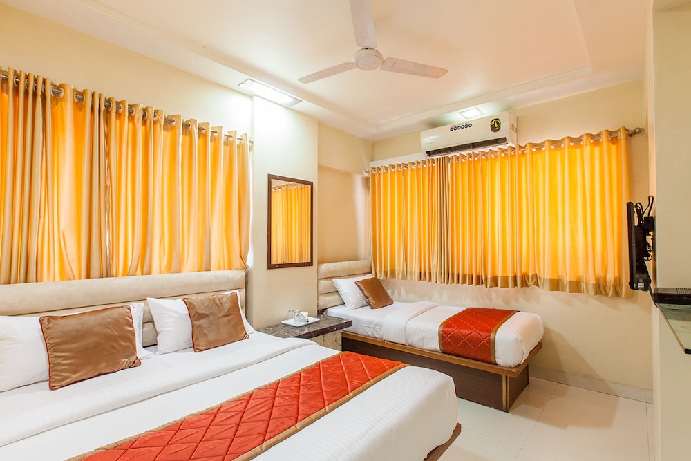 Hotel KC Palace