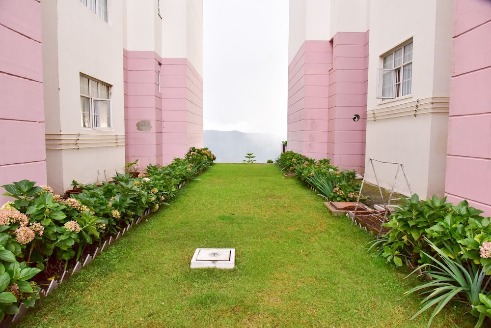 Spangle Heights - Shimla, Suites & Residences