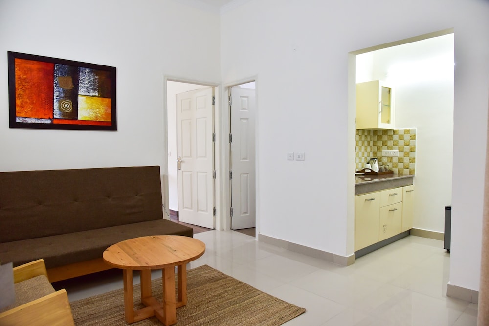 Spangle Heights - Shimla, Suites & Residences