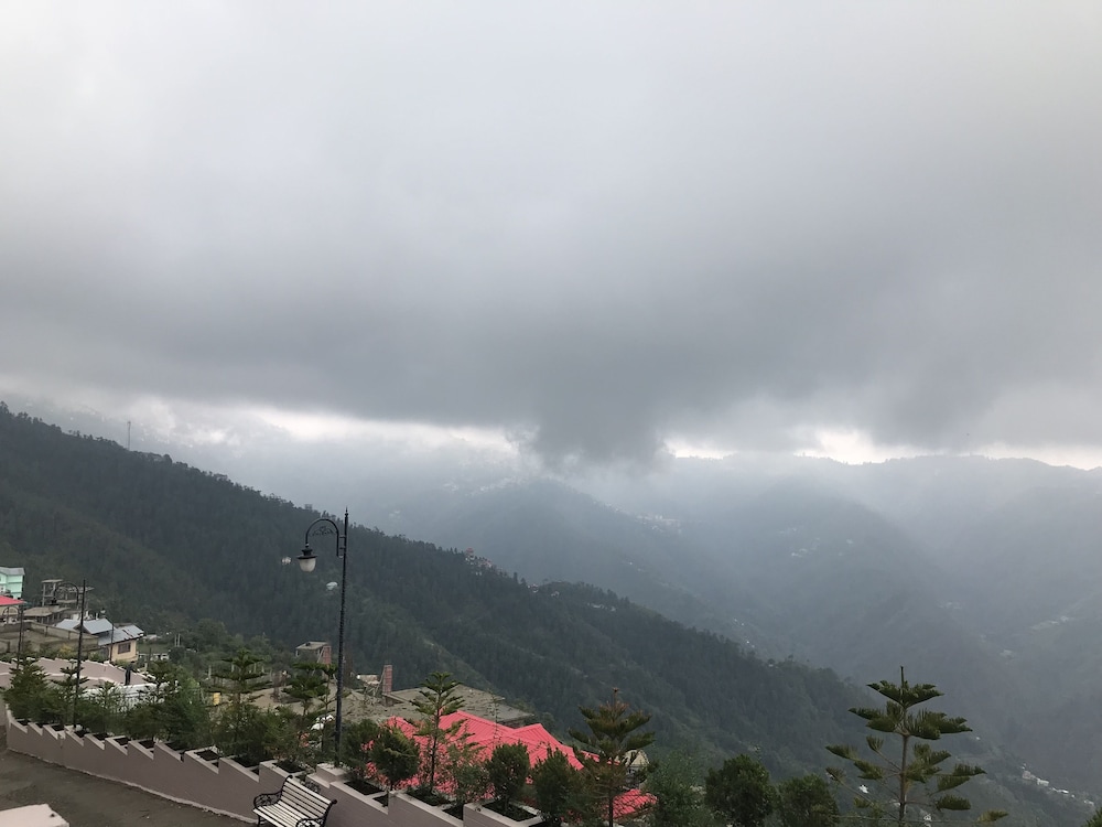 Spangle Heights - Shimla, Suites & Residences