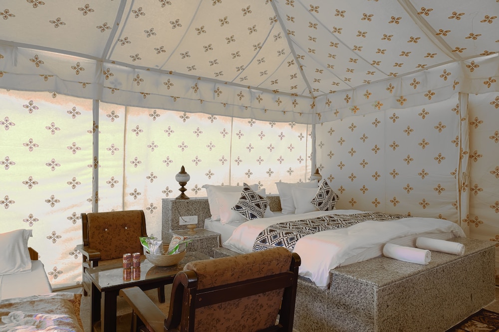 Sunrise Desert Resort