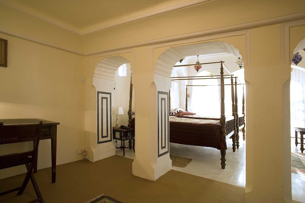Naila Bagh Palace