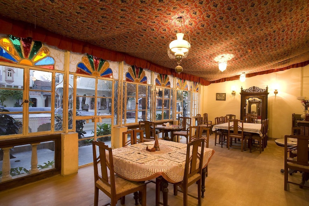Naila Bagh Palace