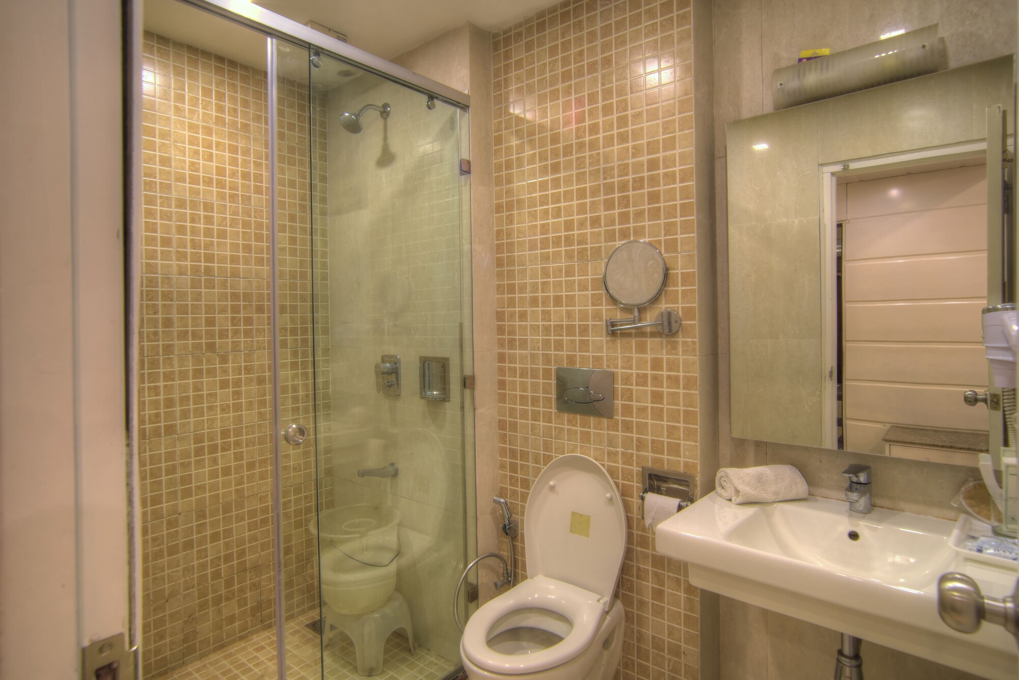 Hotel Midtown by Royal Collection