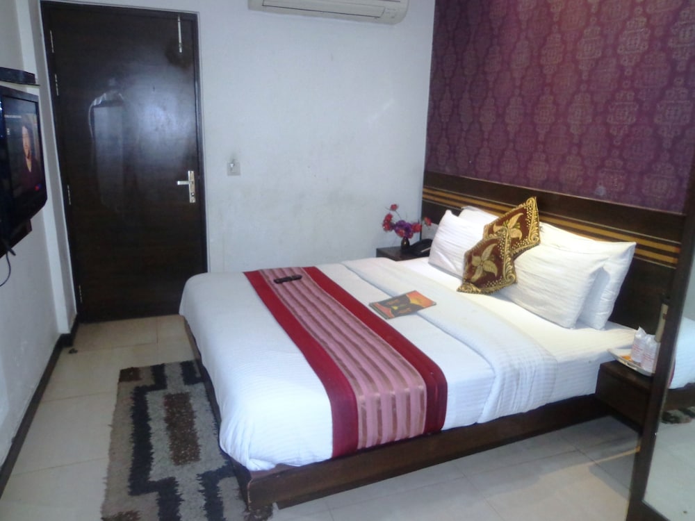 Hotel Millennium 2000 DX