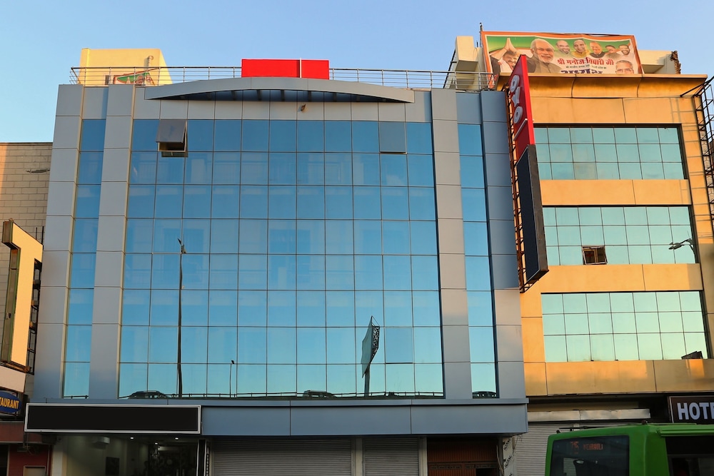 Main Image
