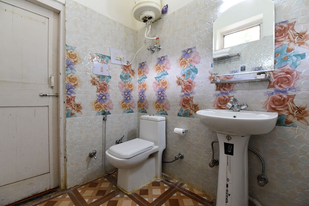 OYO 13232 Red Rose Cottage