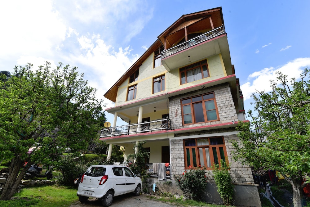 OYO 13232 Red Rose Cottage