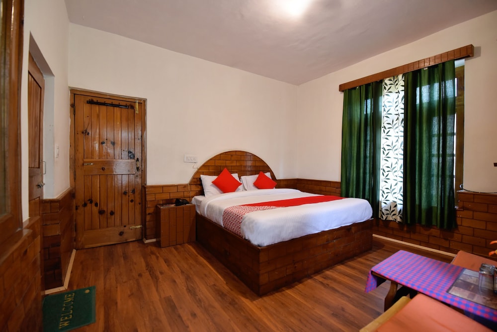 OYO 13232 Red Rose Cottage