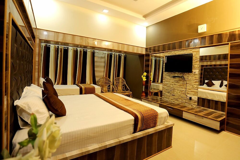 OYO 11868 RK RESIDENCY