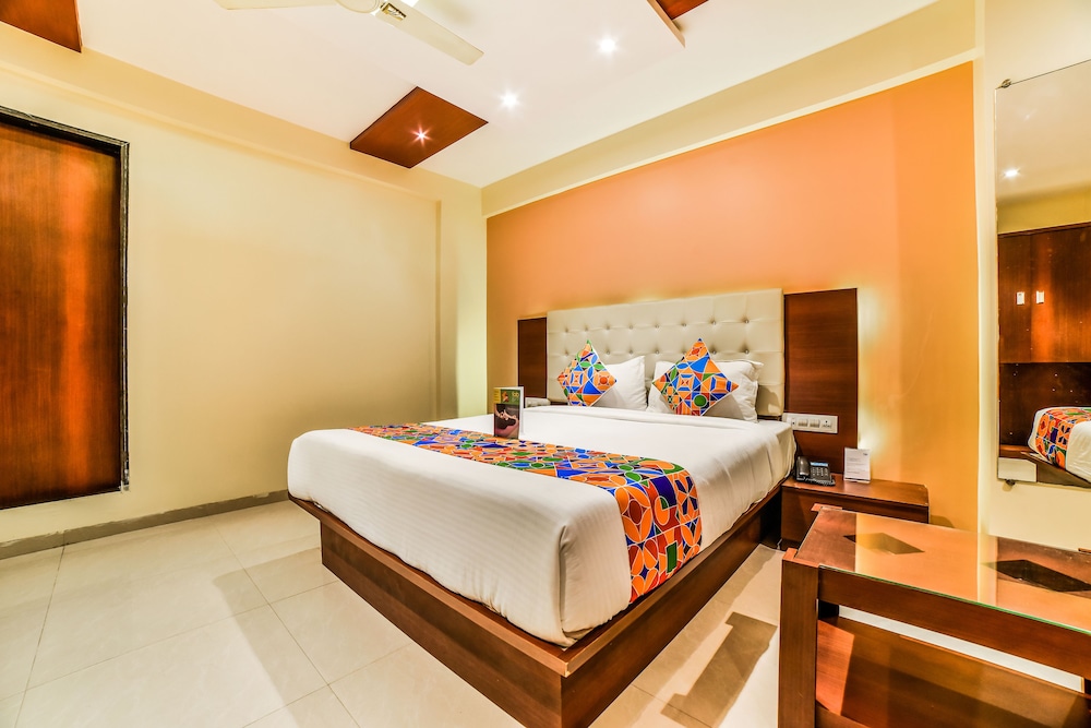 FabExpress Malad Residency