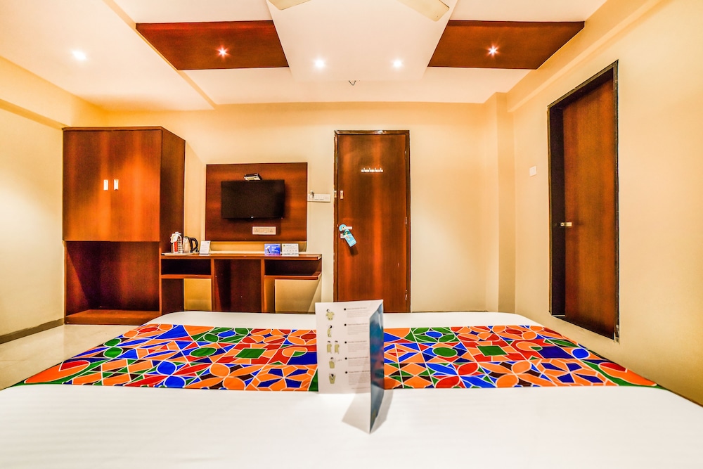 FabExpress Malad Residency