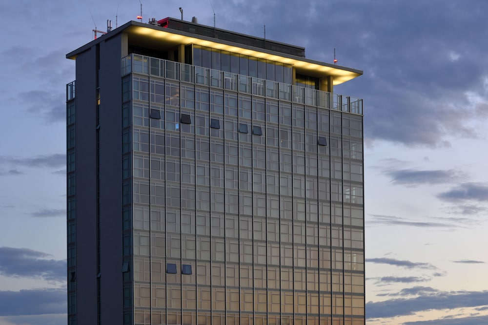 Torre Galfa Milano UNA Esperienze