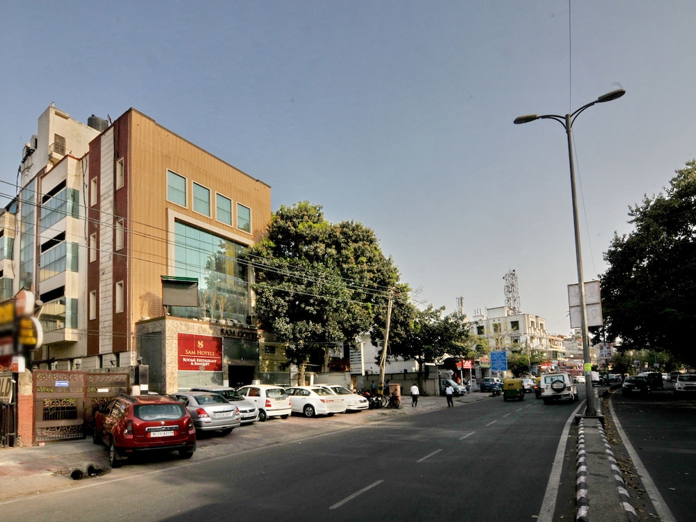 Main Image