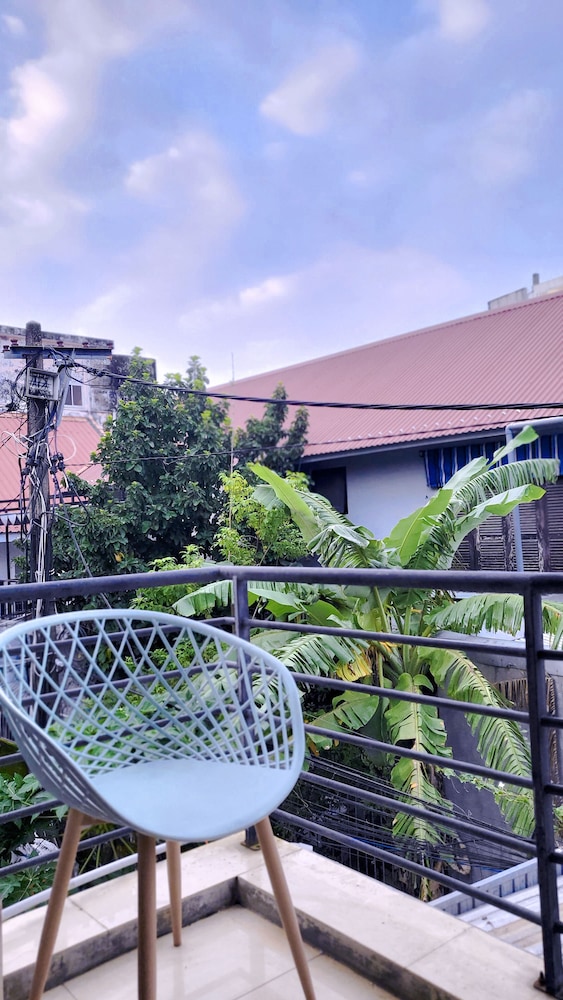 Amy 2 Hostel