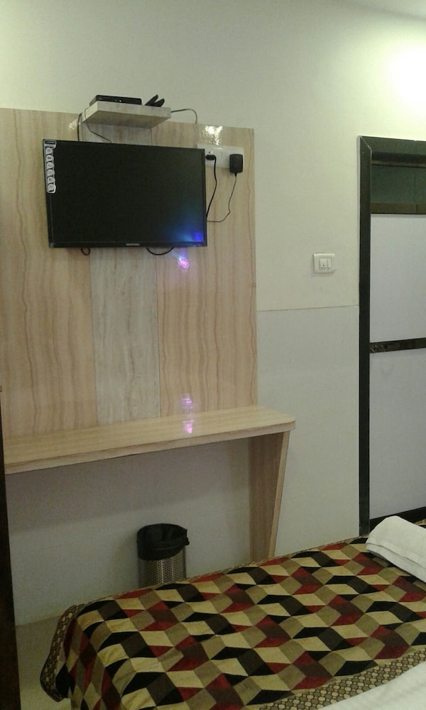 Side Image 2