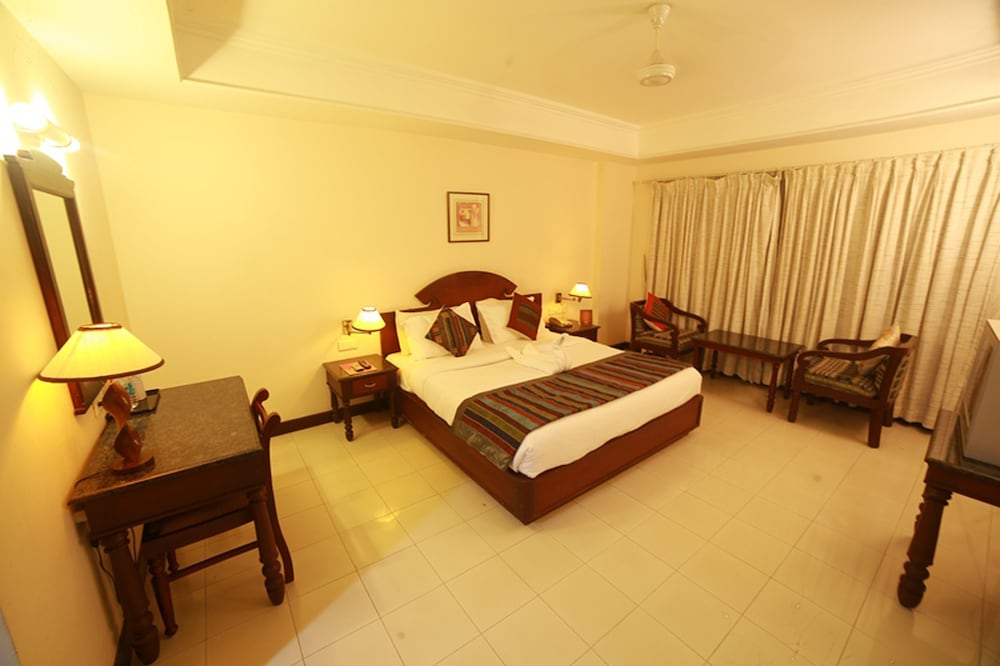 Kanoos Residency