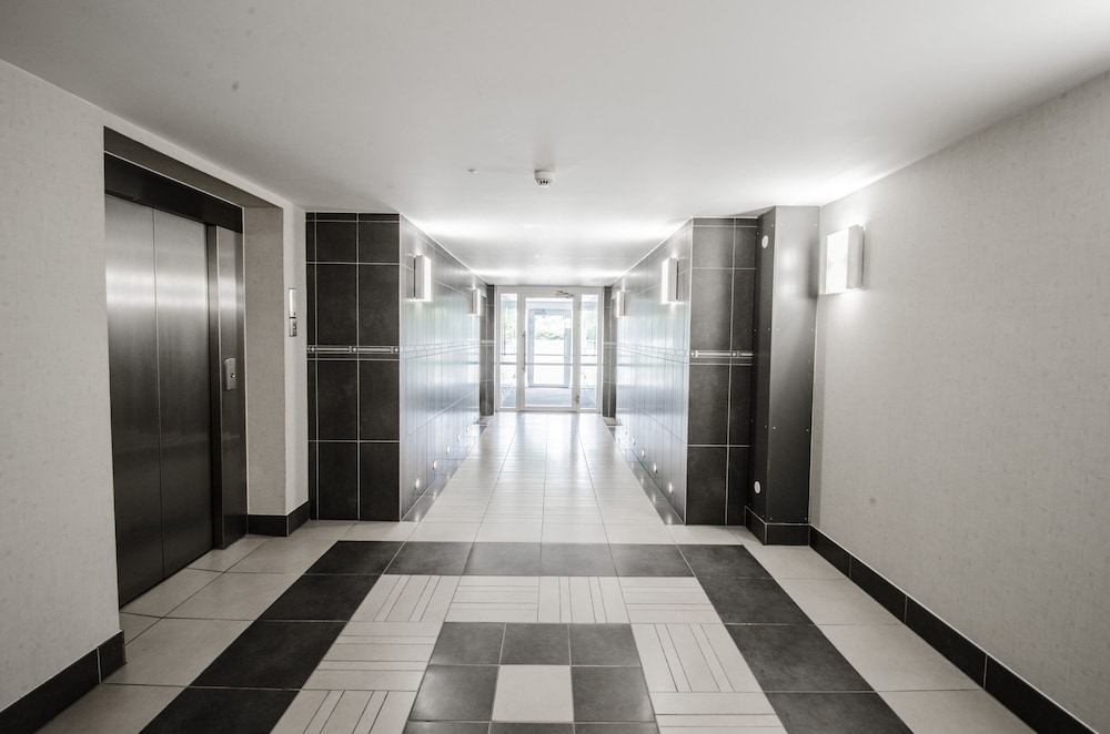 AM-PM Kepplestone Apartments