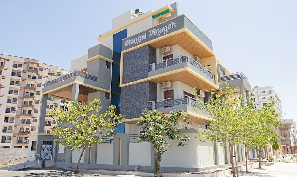 Grand Vinayak