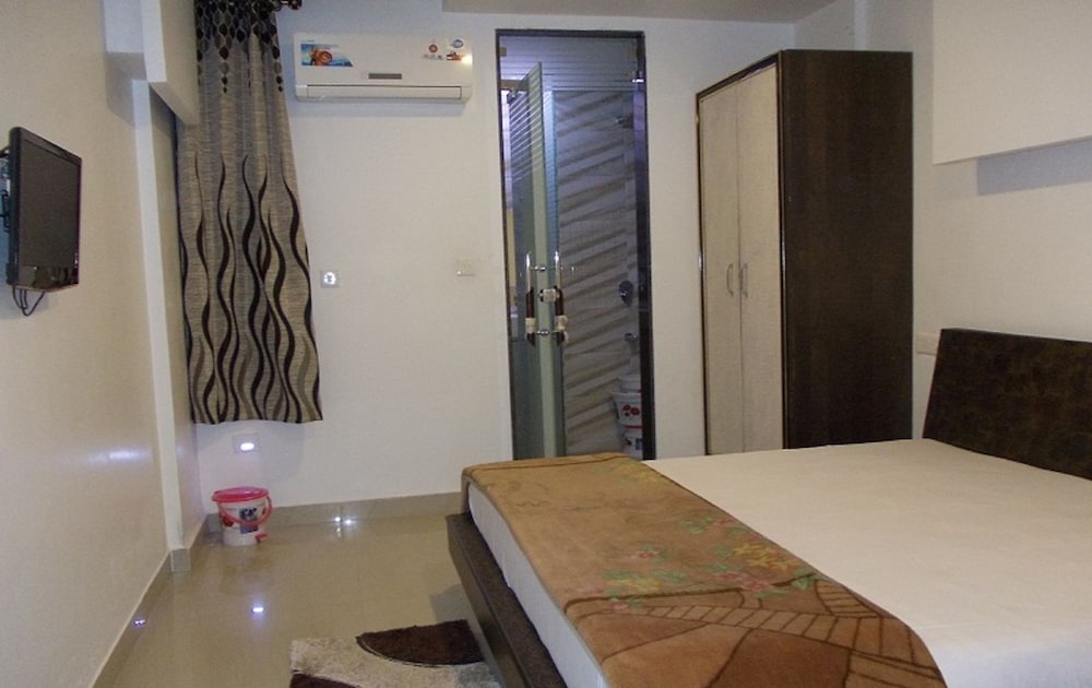 Uttaranchal Tourist Guest House