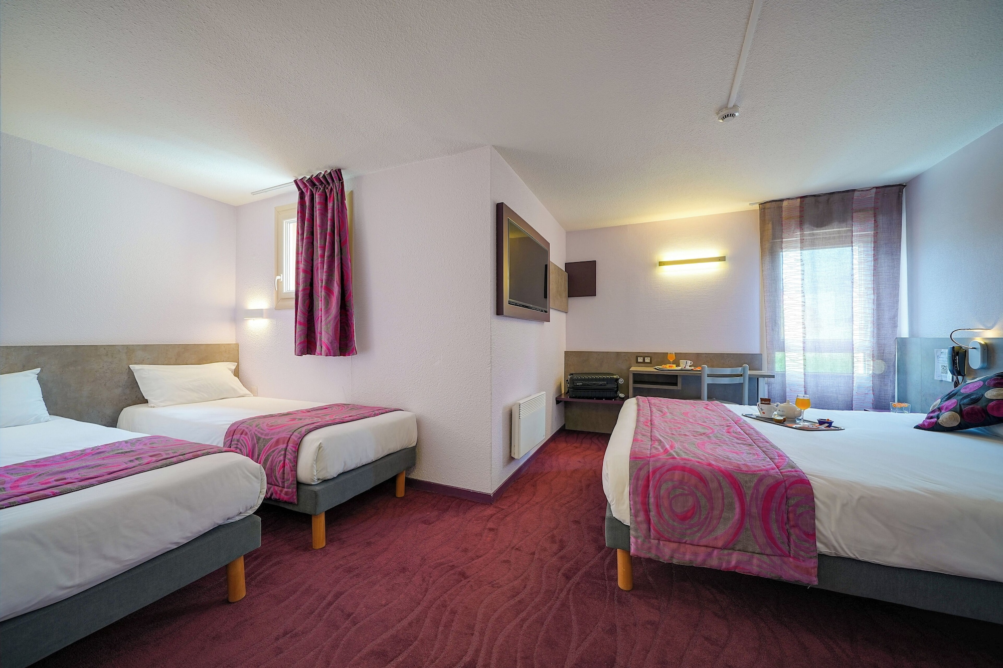 Brit Hotel Le Mans Nord - Les Evens