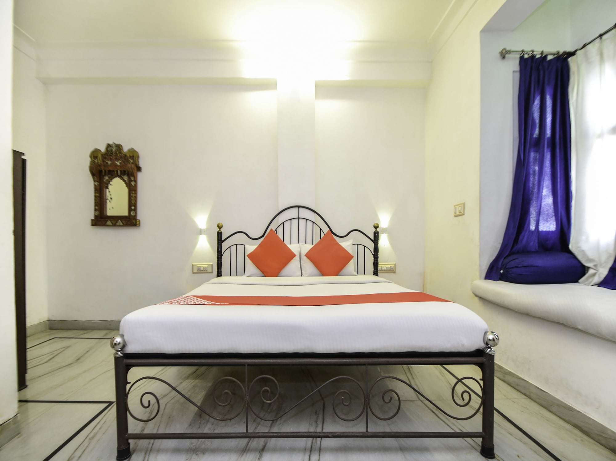 OYO 156 Hotel Lake Haveli