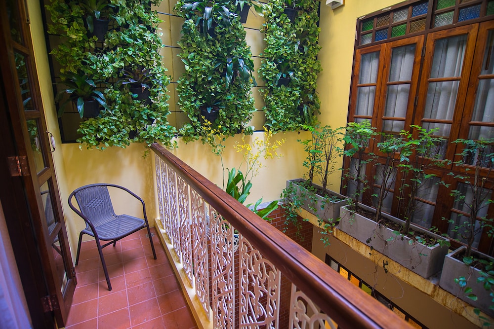 WOO Gallery & Boutique hotel