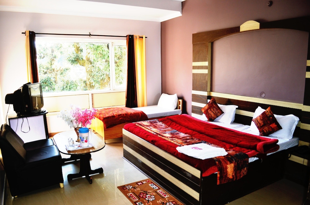 Hotel Sambyal Wings & Restaurant