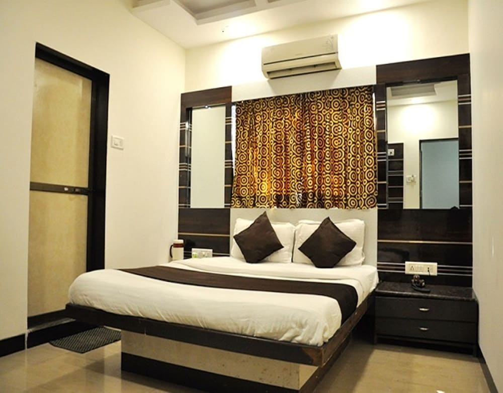 Room Maangta 122 - Andheri East