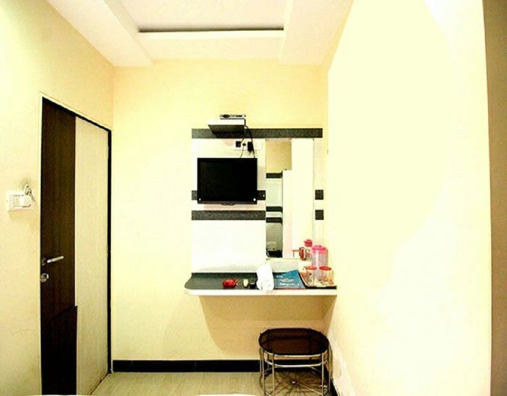 Room Maangta 122 - Andheri East