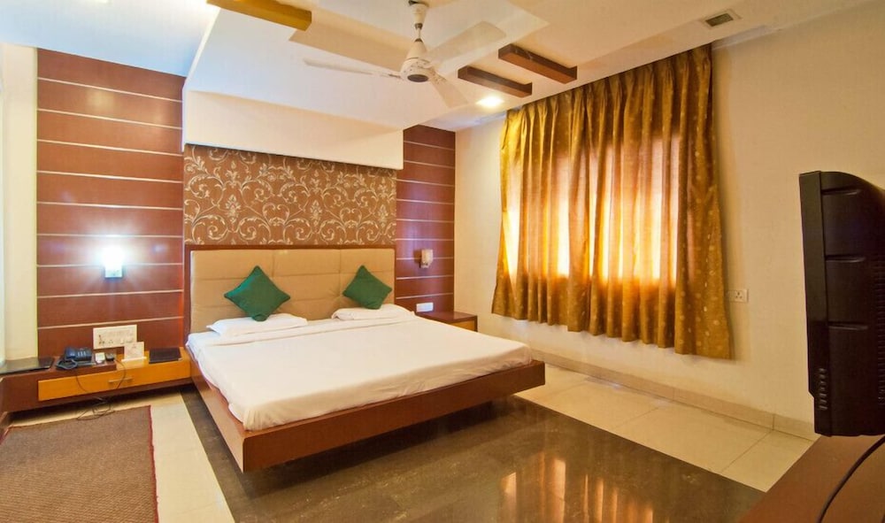 Vista Rooms at Nandan Kanan (Indore)