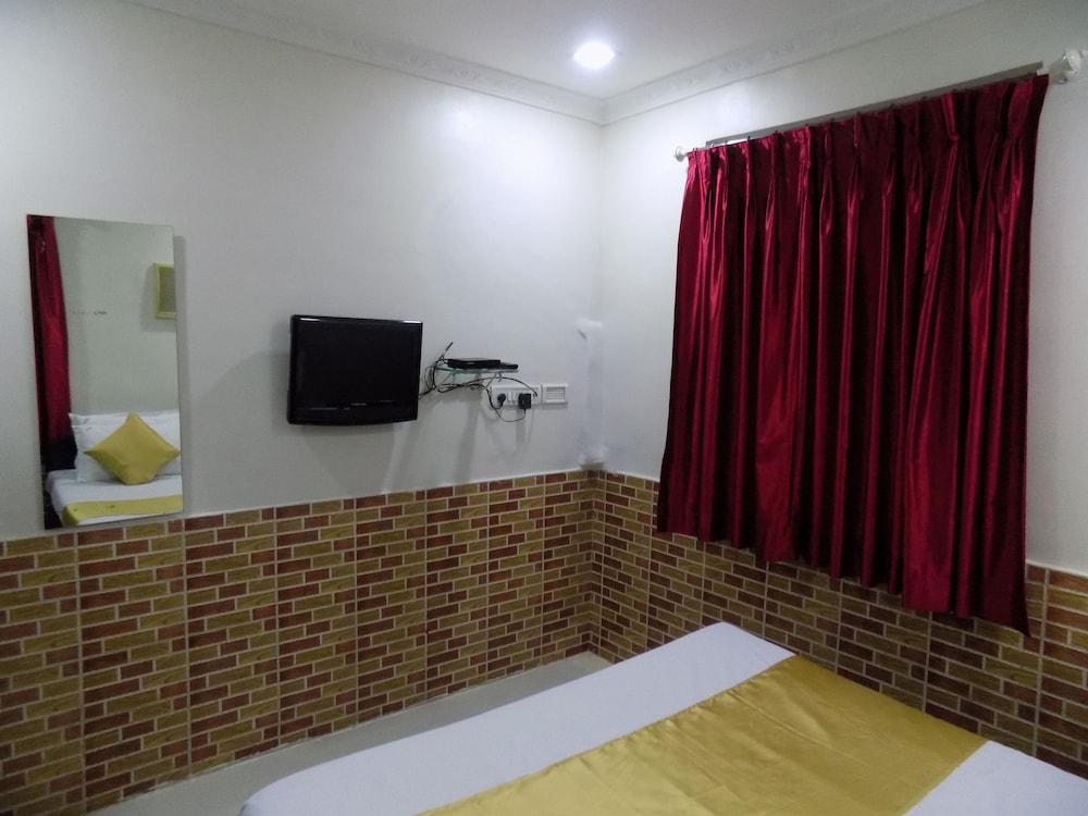 Hotel Garden Residency