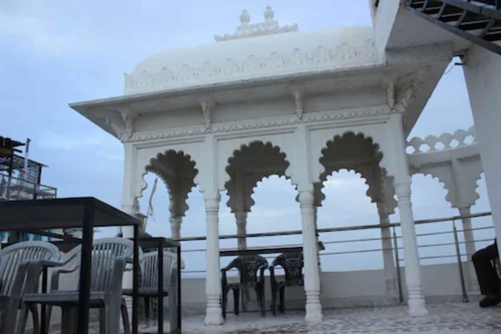 Gyan Villa