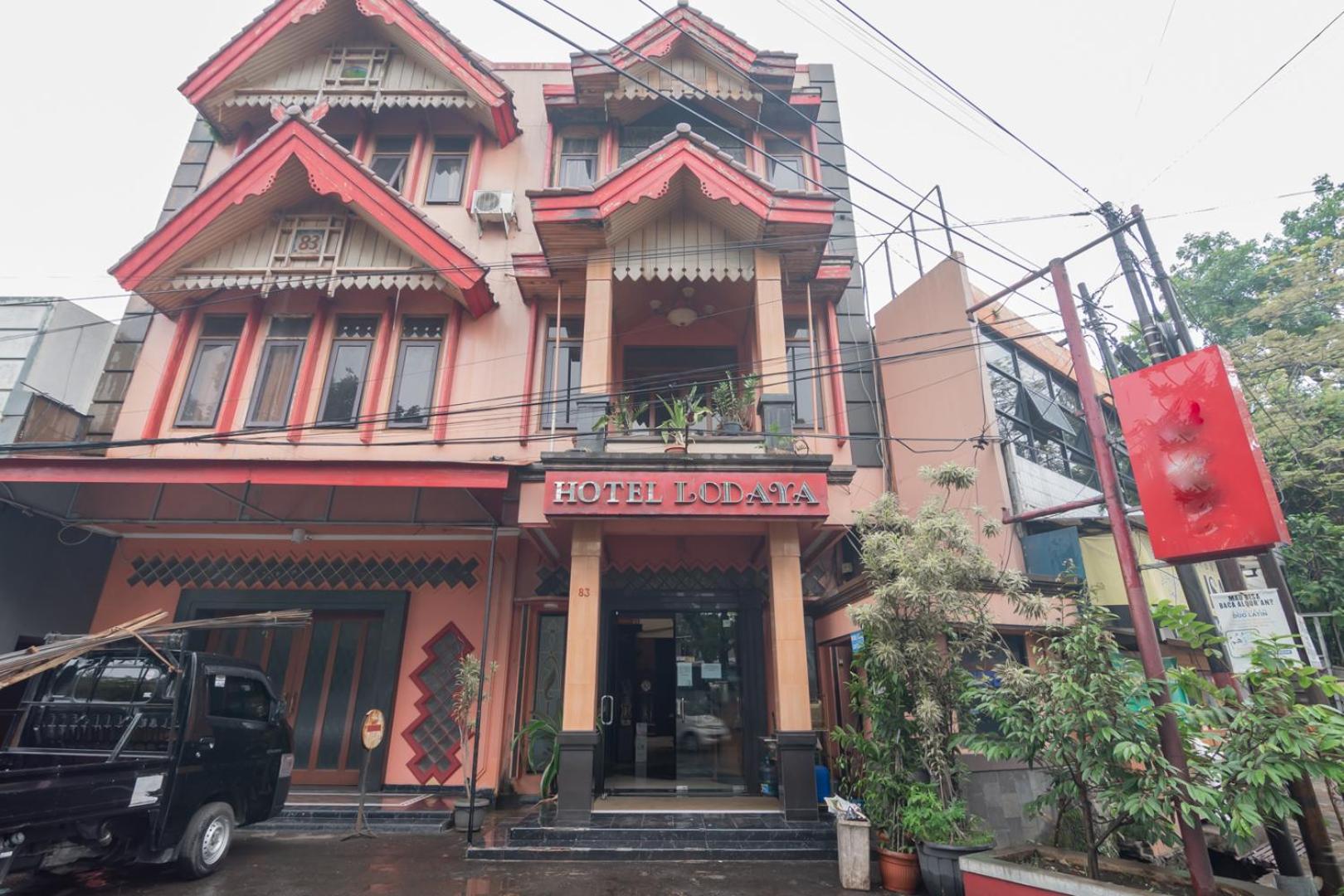 OYO 228 Hotel Lodaya