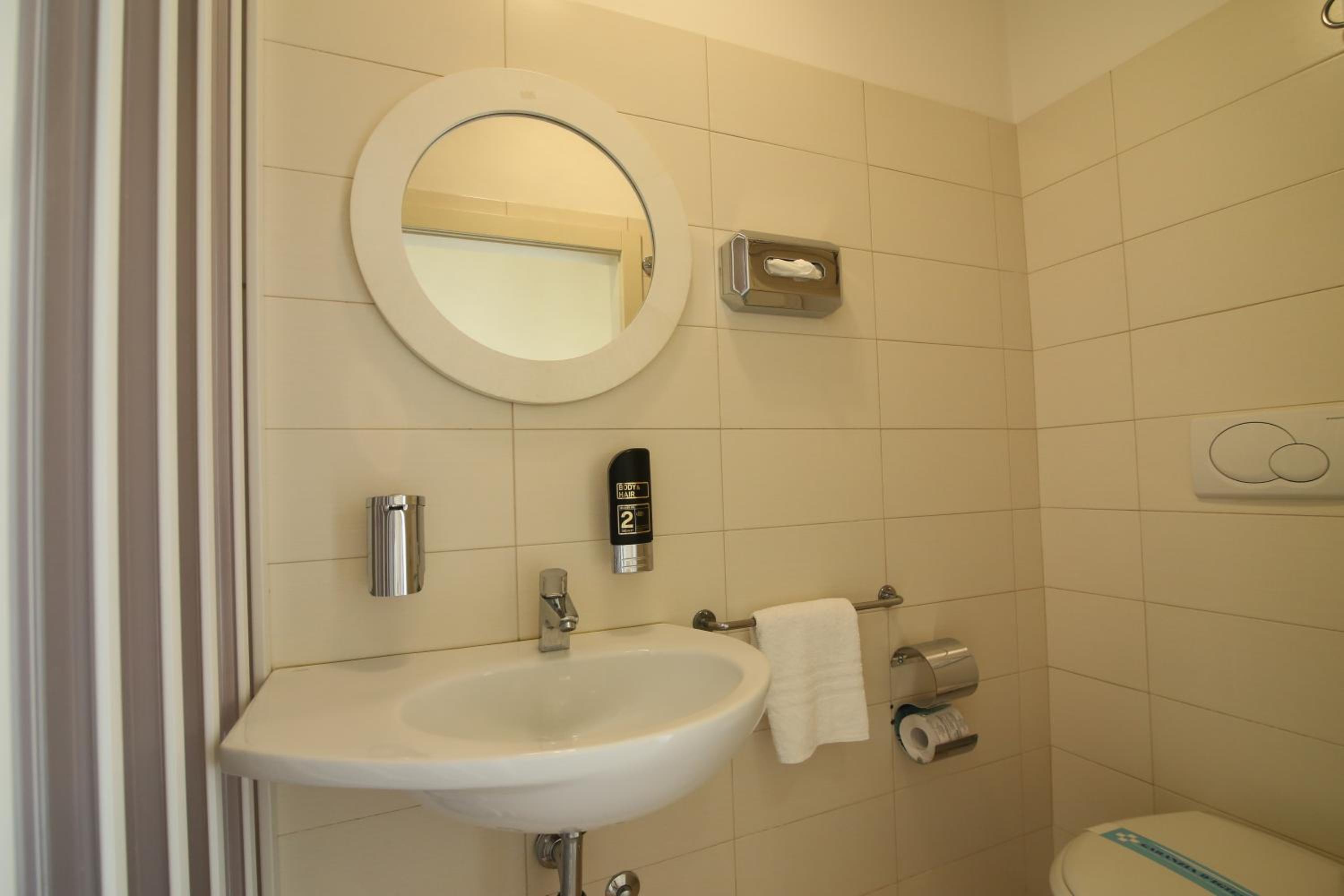 Hotel Miriam 4