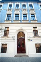 Leone Aparthotel