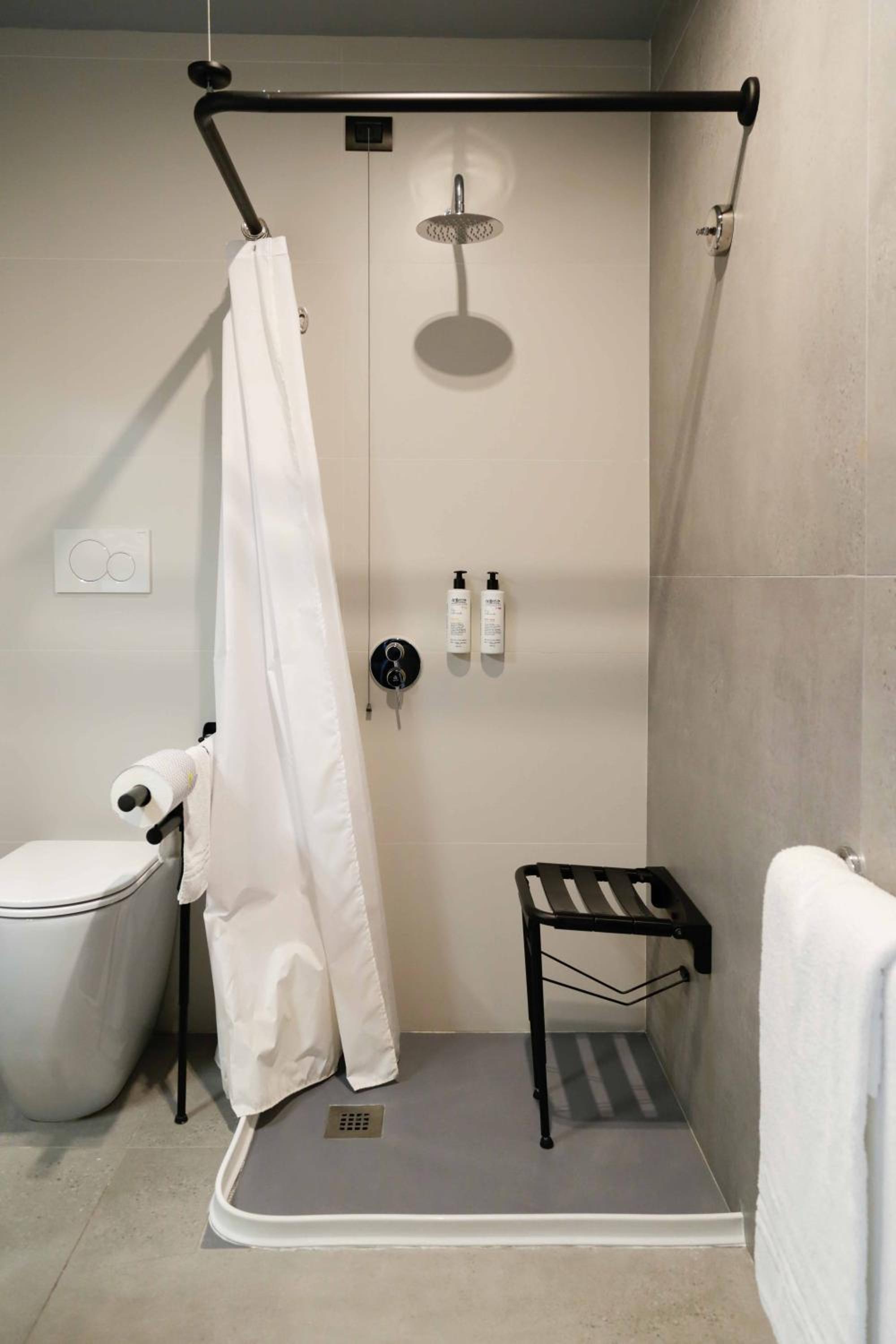 Arryvo Hotel