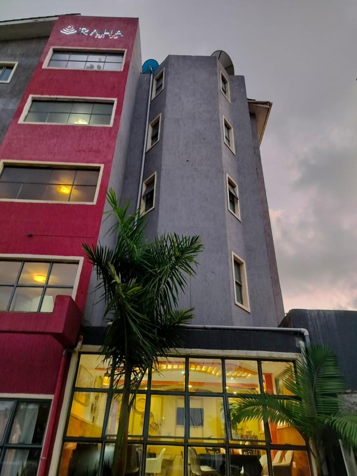 Raha Suites
