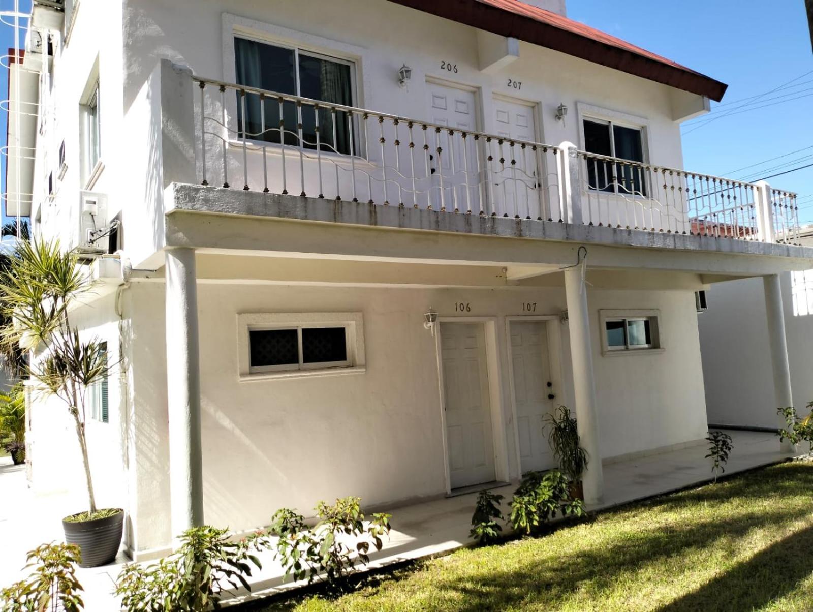 OYO Hotel Dos Mundos Aeropuerto Internacional de Cozumel