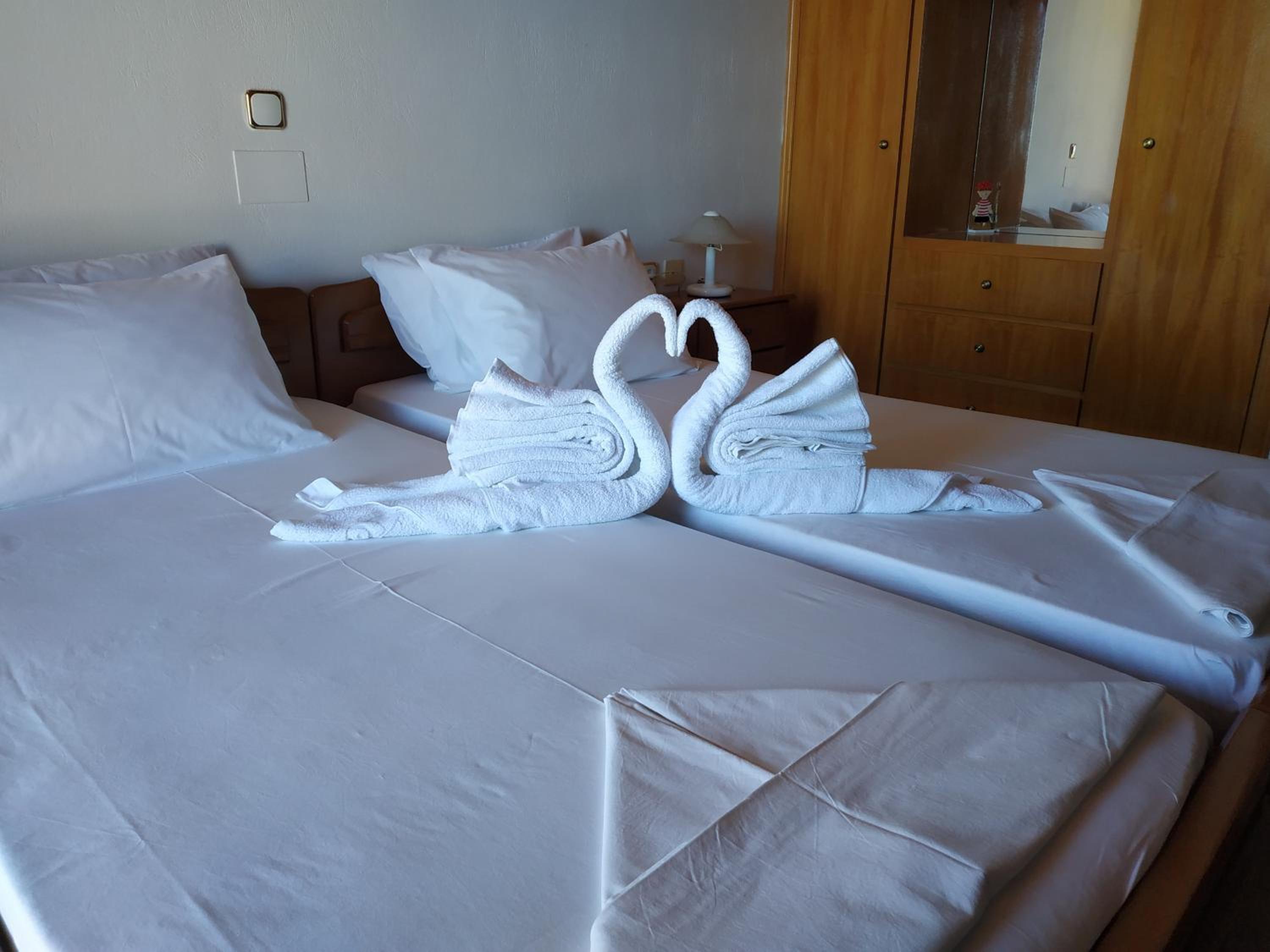 Hotel Sunwaves Apartments, Griechenland, Kerveli. Großes 2