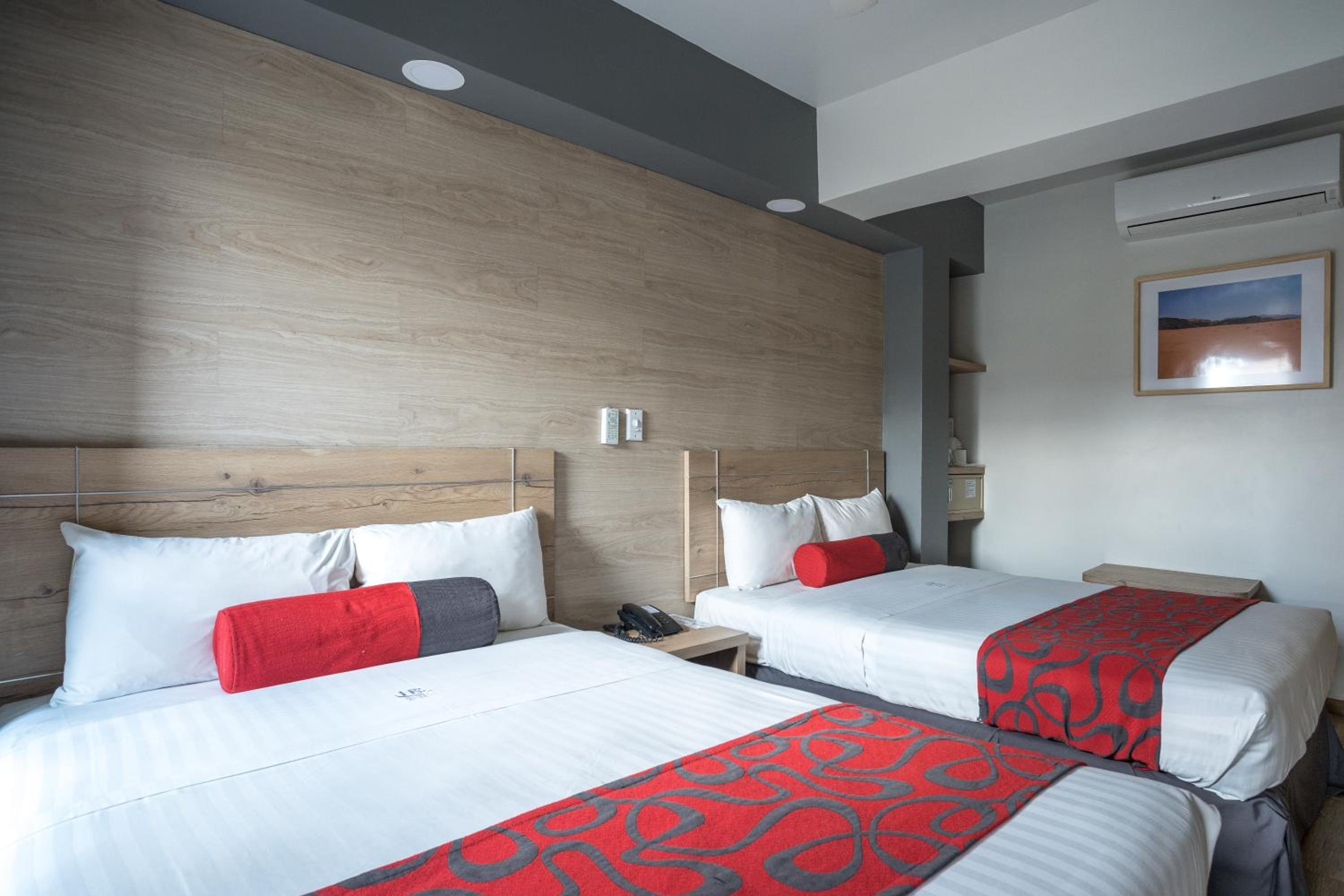 Hotel Roble 3