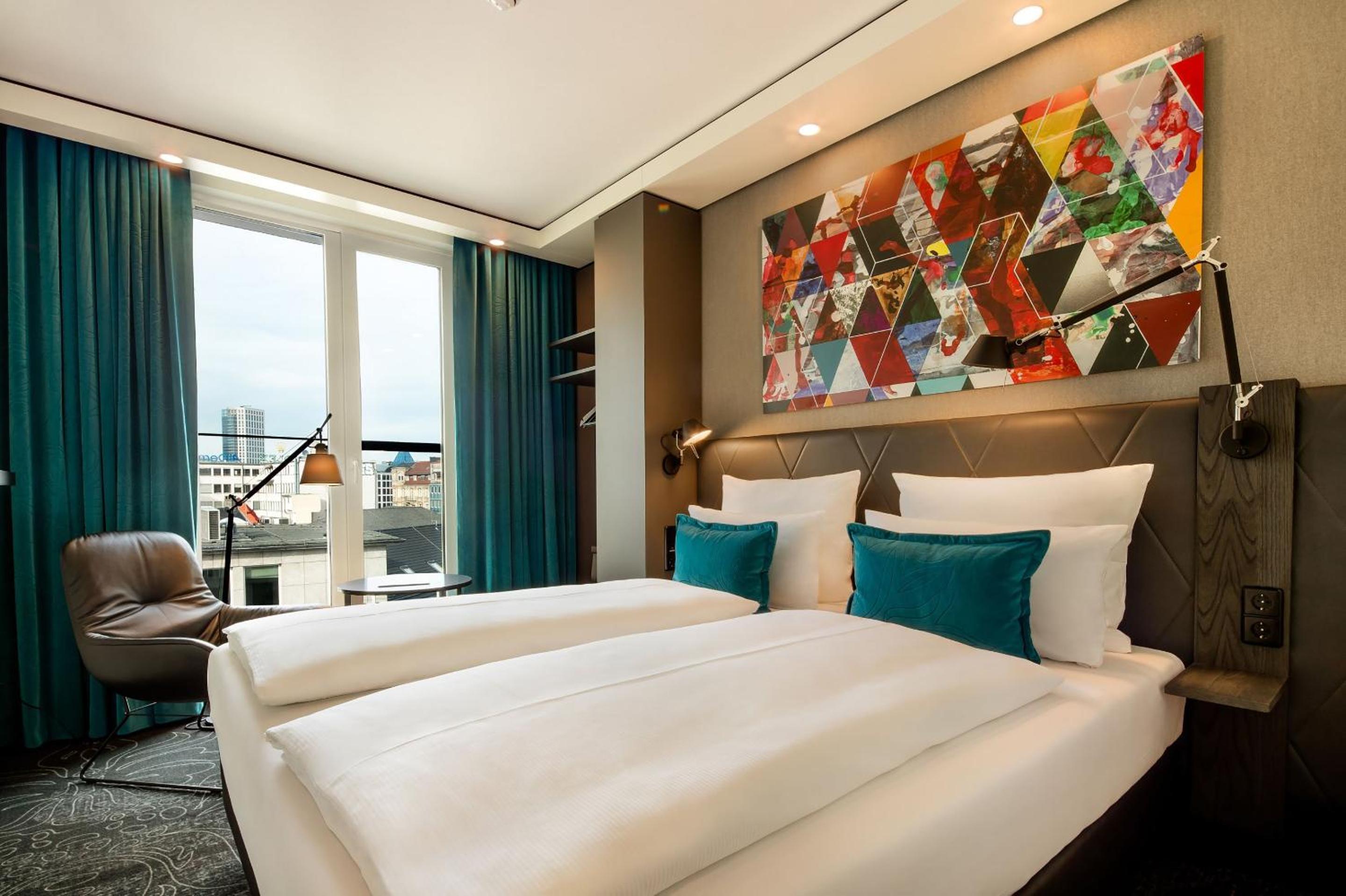 Motel One Frankfurt-Römer 5